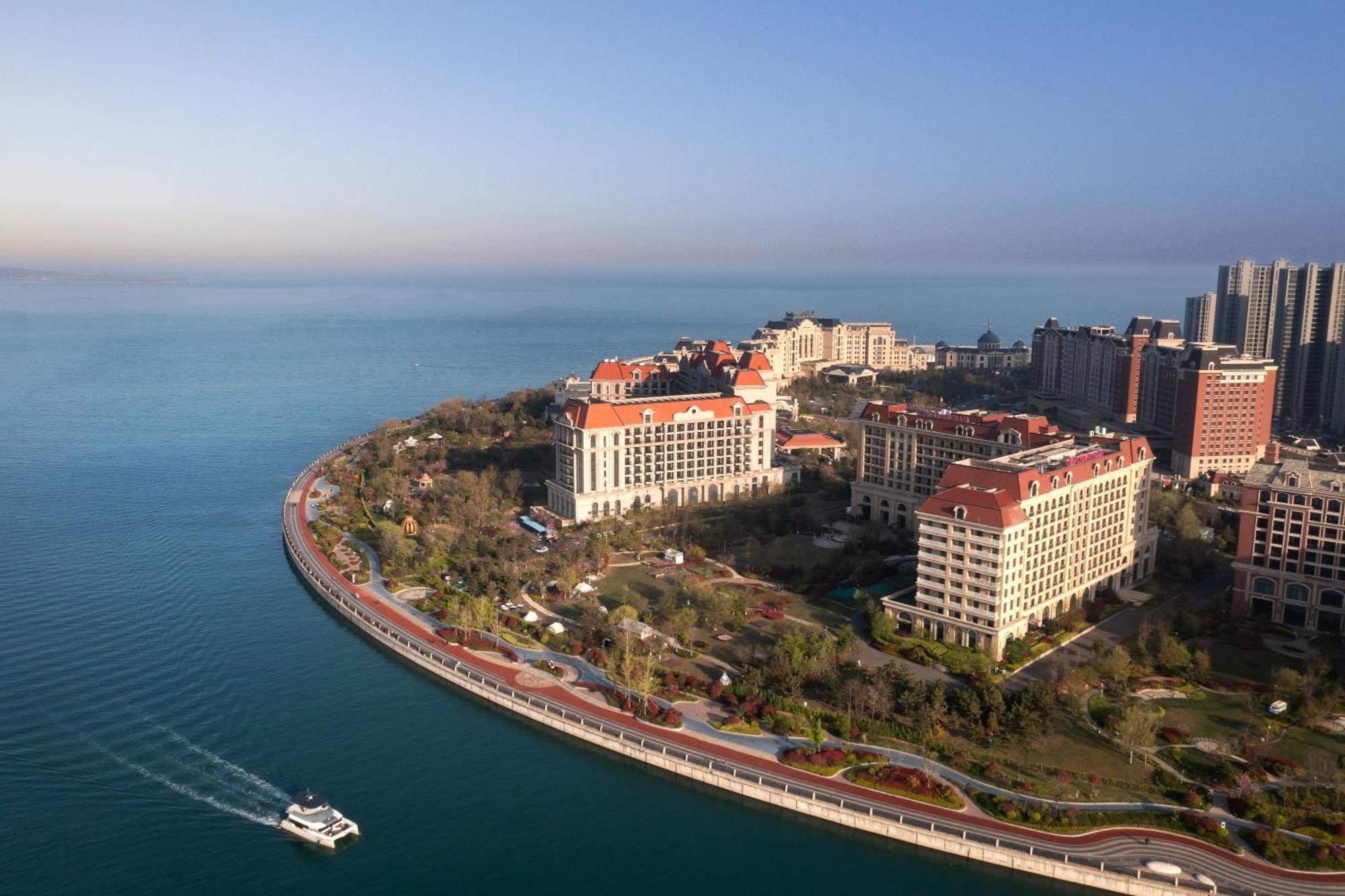 Hotel Crowne Plaza Qingdaoorientalmoviemetropolis By Ihg Exteriér fotografie