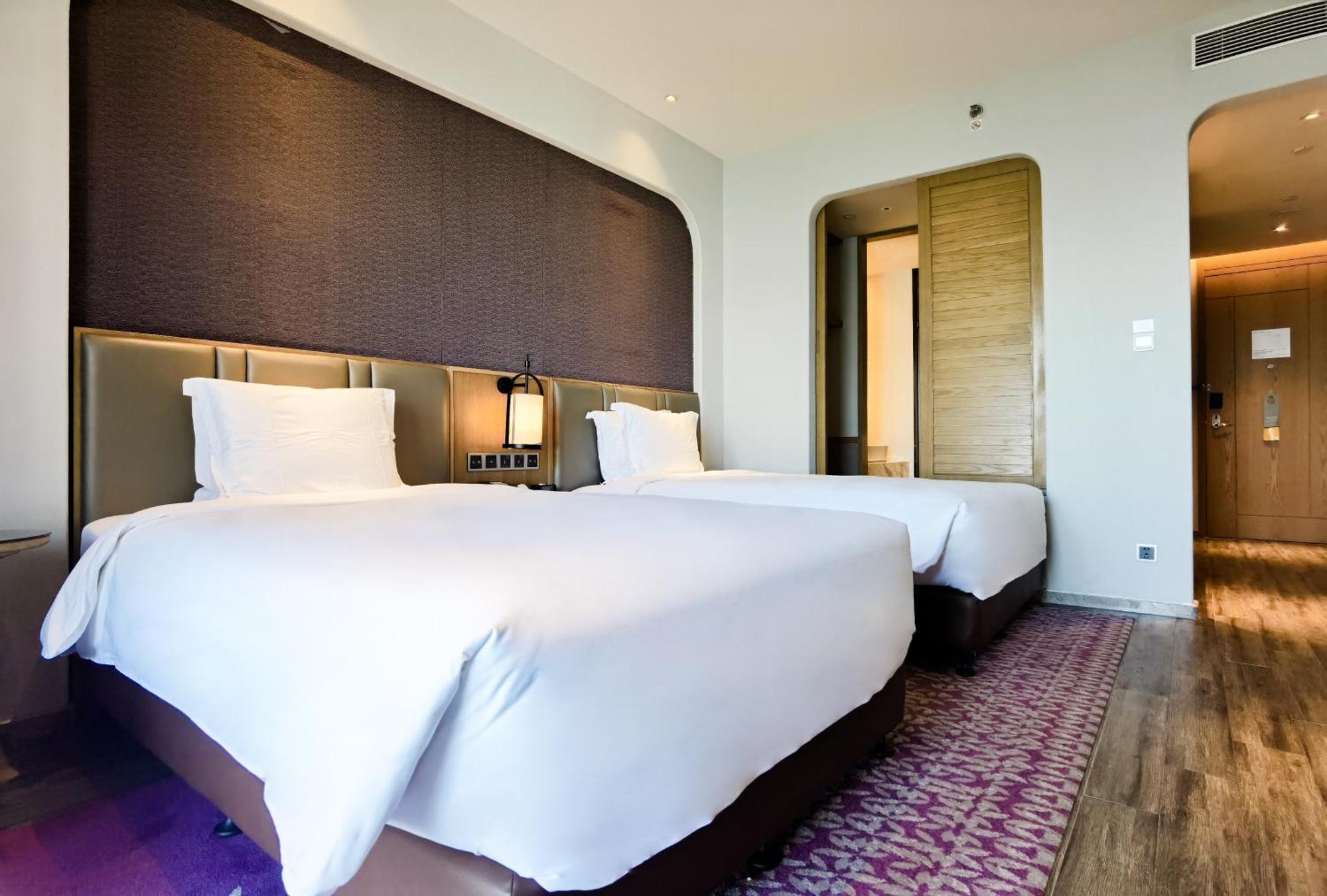 Hotel Crowne Plaza Qingdaoorientalmoviemetropolis By Ihg Exteriér fotografie